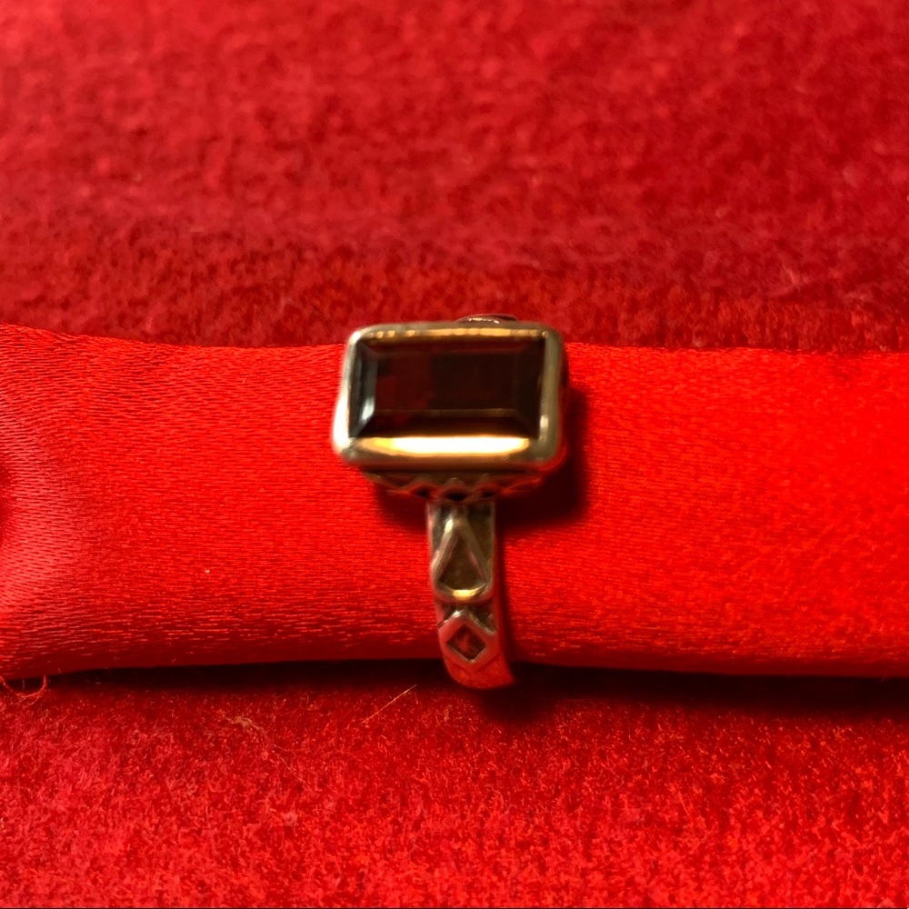 .925 Sterling Silver Raised Mount Ring